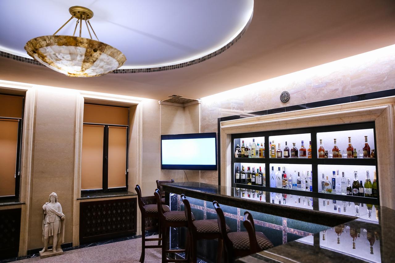 Dvin Hotel Pavlodar Exterior foto